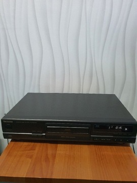 Odtwarzacz Cd technics SL-PG370A idelany stan 