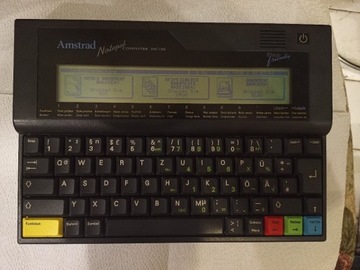 Retro AMSTRAD Notepad Computer NC100 na chodzie