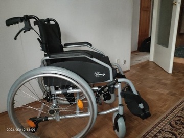 Wózek rehabilitacyjny aluminiowy