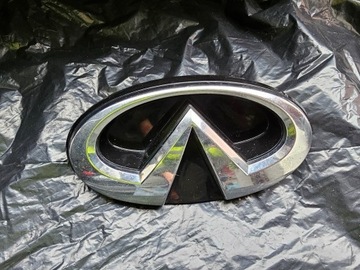 Znaczek przód Infiniti Q50 S emblemat komplet