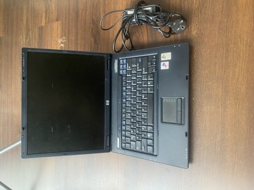 Laptop hp plus ładowarka