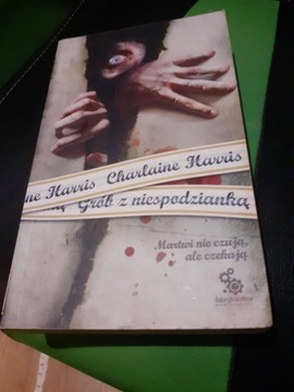 Charlaine Harris - Grób z niespodzianką