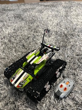 Lego 42065 wyścigówka na gąsienicach 