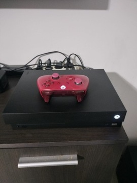 Xbox One X (2018) bdb+