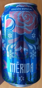 Pełna nieotwarta puszka Pepsi z Meksyku 