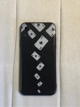 Iphone X czarne etui ze wzorem