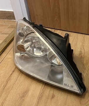 Ford Galaxy lampa prawa