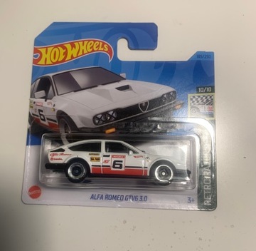 HOT WHEELS Alfa Romeo gtv6 3.0 nowy