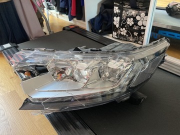 Reflektor lampa lewa LED Mitsubishi Outlander III
