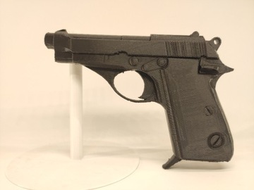 Drukowany model  pistoletu Baretta M70