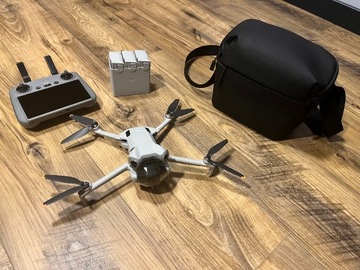 DJI Mini 4 Pro Fly More Combo (RC 2) + Care 2-Y