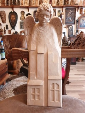 Anioł drewno rzeźba stróż domu  prezent Bieszczady