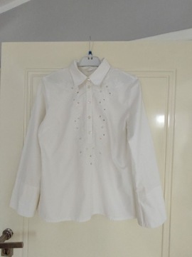 Klasyczna biała bluzka ze ślicznym haftem
