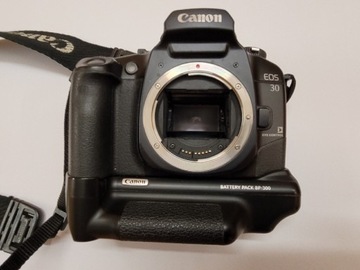 Canon EOS 30 eye + batery pack