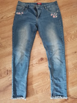 Spodnie dżinsowe z haftem r 42