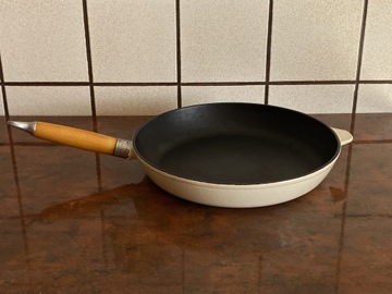 Patelnia żeliwna 28cm jak Staub Le Creuset