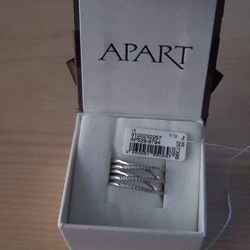 srebrny pierścionek z cyrkoniami APART