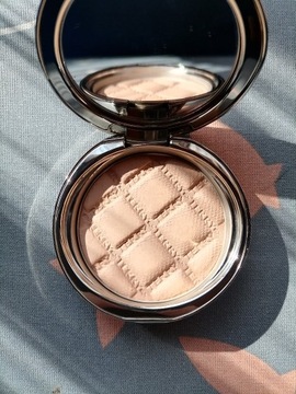 Terrybly densiliss compact 3 vanilia Sand puder