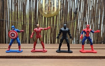 Zestaw czterech figurek marvel hasbro