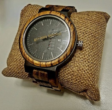 Zegarek drewniany