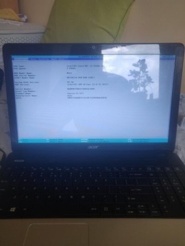 Laptop Acer Aspire E1-571