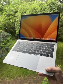 MacBook Pro 2017 13” Touch Bar 256gb.