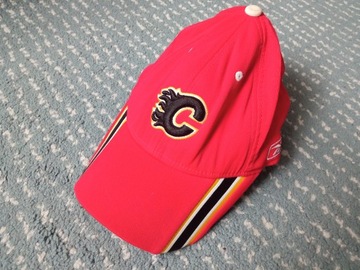 Reebok Calgary Flames NHL czapka z daszkiem OS