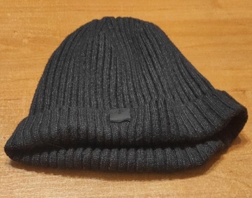 Czapka zimowa 4f, beanie, czarna.