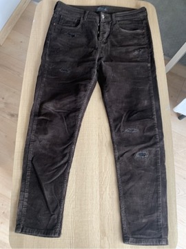Spodnie sztruksowe z przetarciami Zara 40