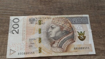 Banknot 200 zł ciekawy numer 