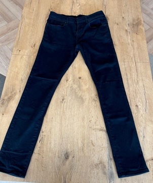 Czarne jeansy F&F