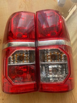 Lampy, lampa prawa lewa, Toyota Hilux 2011-2015