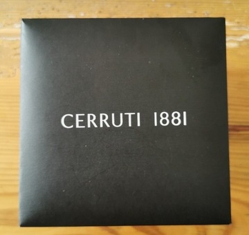 Cerruti 1881 pudełko po zegarku