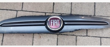 Fiat 500 logo emblemat grill