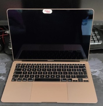 MacBook air M1 8/256