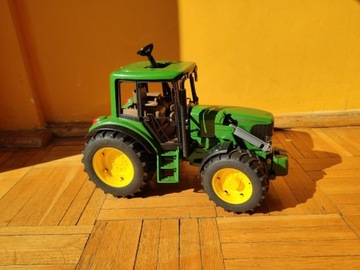 Bruder Traktor John Deere 6920 ciągnik zielony