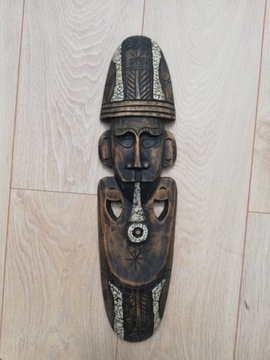 Maska drewniana, rzeźba 