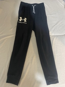 dresy Under Armour czarne