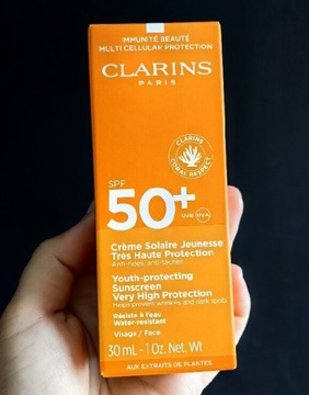 Clarins Youth-protecting sunscreen SPF50+ 30ml