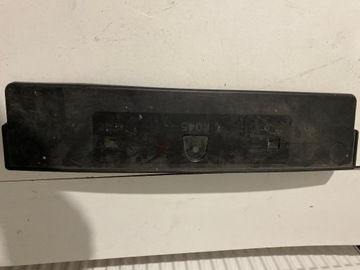 Mazda OE KD45-50171 podkładka tablicy