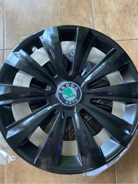 2 kołpaki Skoda 14”. Nowe! Czarne