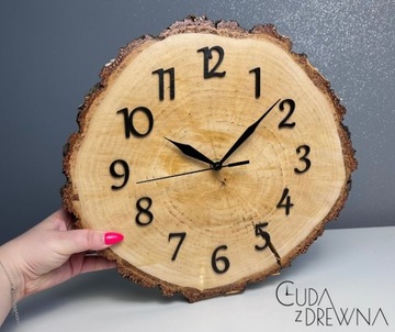 Drewniany zegar z plastra drewna 30 cm