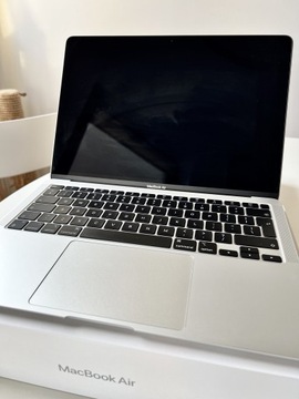 Apple MacBook Air 13.3" Retina M1 8GB RAM 256GB