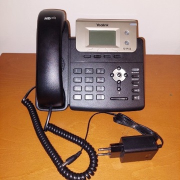 Telefon VoIP  YEALINK SIP-T21P E2 z zasilaczem