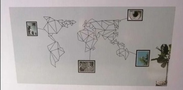 Mapa świata metalowa kontynenty z ramkami na zdjęc