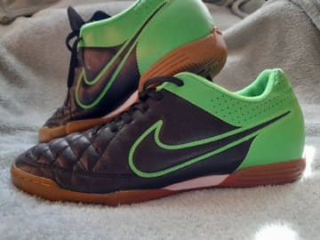 Buty halówki nike tiempo 43