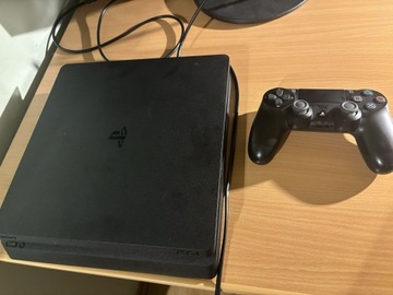 Play Station 4 slim 500GB