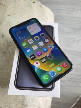 IPHONE XR 64 GB black idealny stan 80 bateria