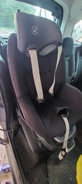 Maxi Cosi Pearl 9-18 z bazą family fix 