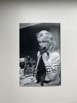 Autograf Brigitte Bardot na zdjęciu